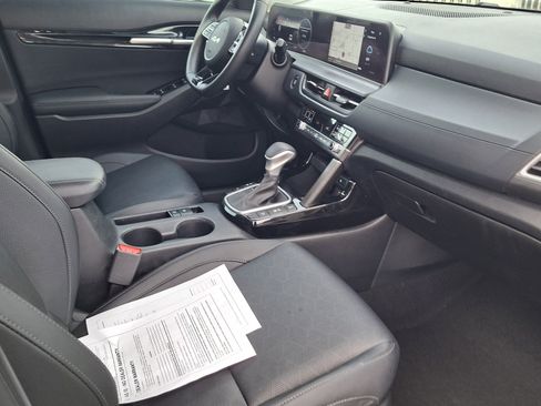 Used 2024 Kia Seltos SX w/ SX Sunroof Package AWD/4WD image 23