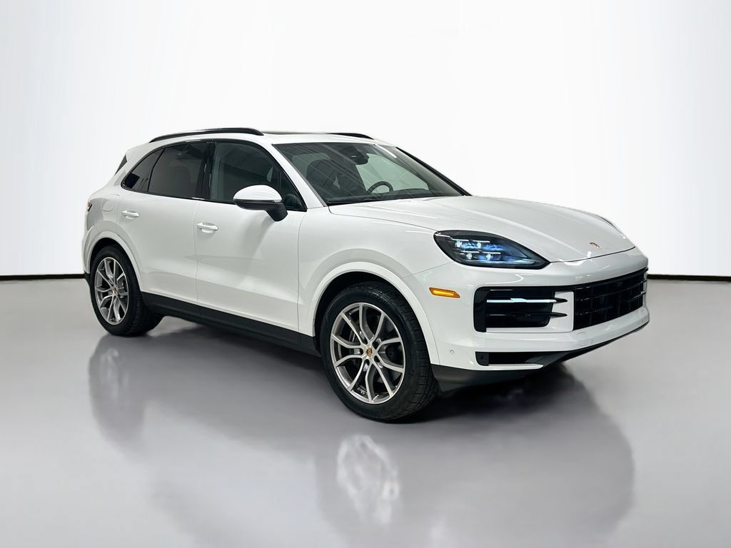 Certified 2025 Porsche Cayenne AWD/4WD image 7