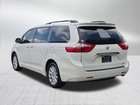 Used 2017 Toyota Sienna Limited AWD/4WD image 3