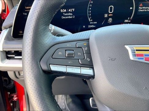 Used 2025 Cadillac XT4 Sport image 21