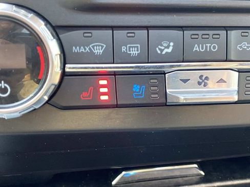 Used 2022 Ford F250 Lariat w/ Tremor Off-Road Package AWD/4WD image 30