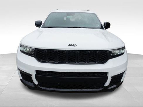 New 2025 Jeep Grand Cherokee L Limited w/ Luxury Tech Group II image 2