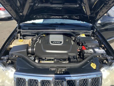 Used 2008 Jeep Grand Cherokee Overland AWD/4WD image 36