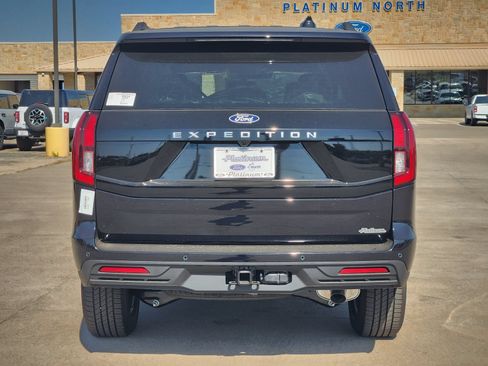 New 2027 Ford Expedition Active RWD image 8
