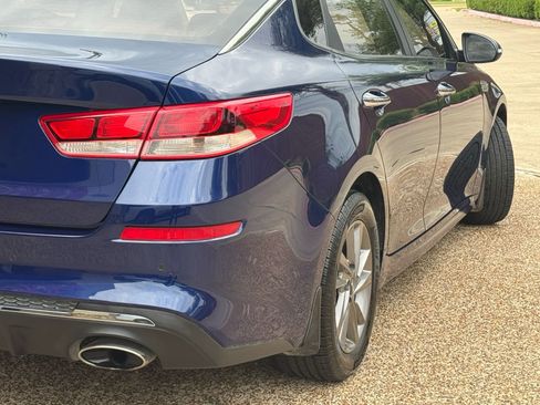 Used 2020 Kia Optima LX FWD image 4