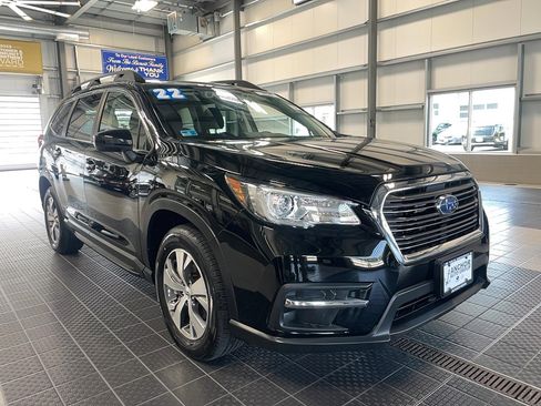 Used 2022 Subaru Ascent Premium w/ Convenience Package image 1