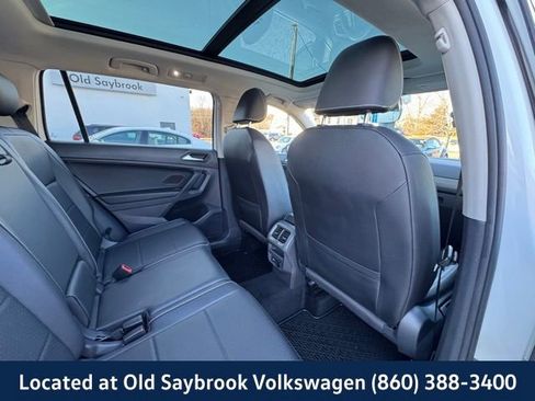 Used 2021 Volkswagen Tiguan SEL image 25