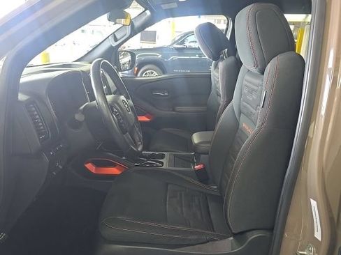 Used 2023 Nissan Frontier PRO-4X w/ Pro Convenience Package AWD/4WD image 4