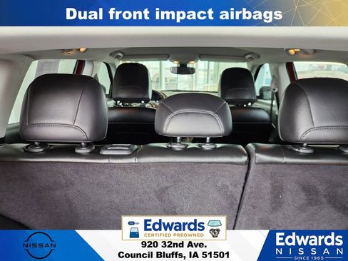 Used 2018 Jeep Compass Trailhawk w/ Leather Interior Group AWD/4WD image 14
