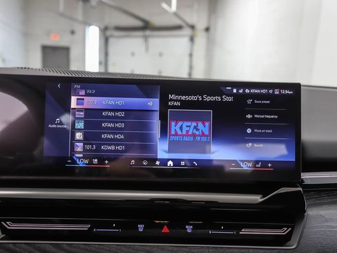 New 2026 BMW 530i xDrive image 16