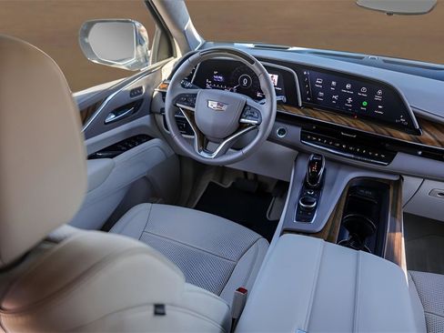 Certified 2024 Cadillac Escalade Premium Luxury Platinum w/ Heavy-Duty Trailer Package image 21