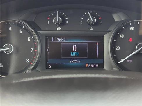 Used 2022 Buick Encore Preferred AWD/4WD image 12