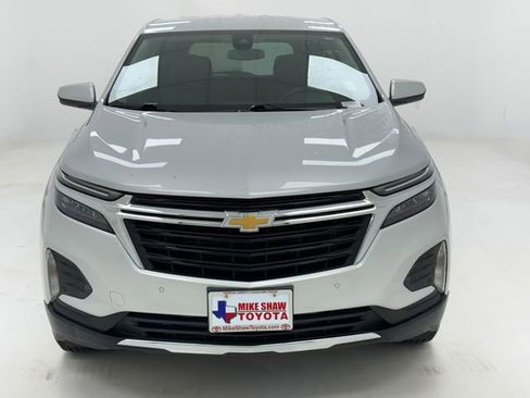 Used 2022 Chevrolet Equinox LT AWD/4WD image 3
