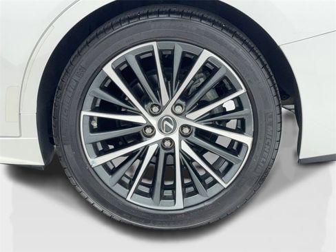 Used 2024 Lexus ES 350 w/ Premium Package image 52
