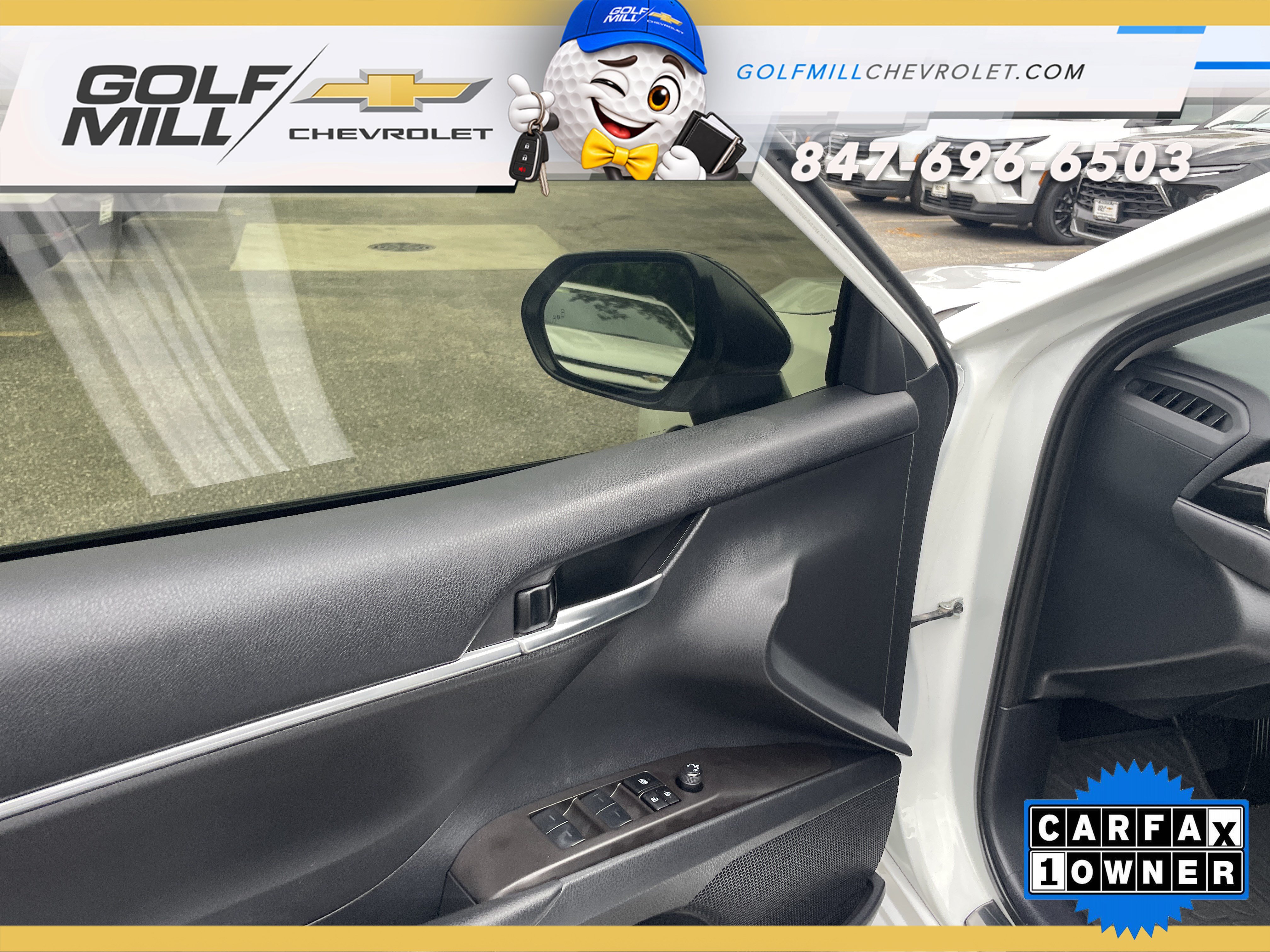 Used 2024 Toyota Camry SE w/ Convenience Package FWD image 14