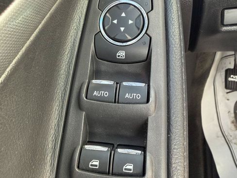 Used 2014 Ford Explorer XLT w/ Equipment Group 202A AWD/4WD image 15