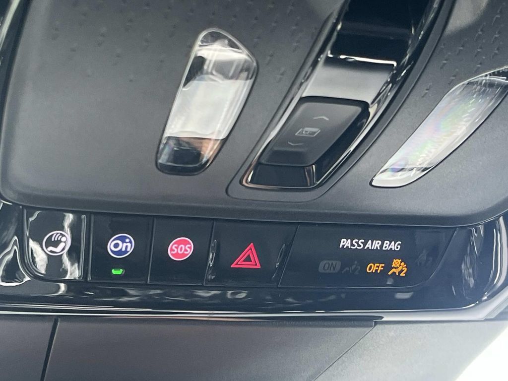 Certified 2024 Cadillac Lyriq Sport AWD/4WD image 40