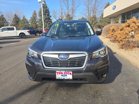 Used 2019 Subaru Forester Premium w/ All-Weather Package image 5