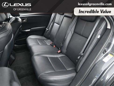 Used 2017 Toyota Avalon Touring image 28