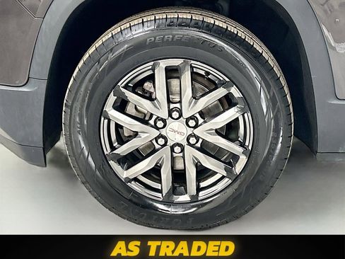 Used 2017 GMC Acadia SLT image 32