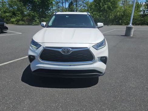 Used 2021 Toyota Highlander Limited AWD/4WD image 5