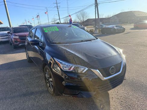 Used 2021 Nissan Versa SV image 6