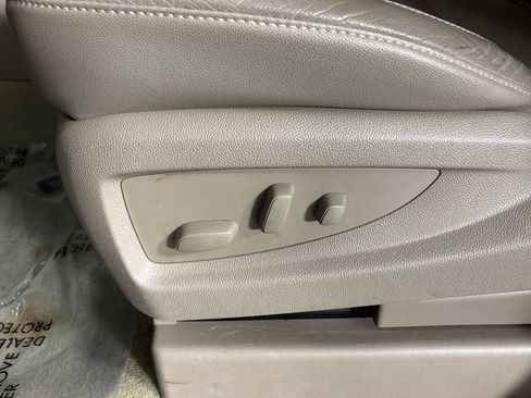 Used 2016 Chevrolet Tahoe LT w/ Luxury Package image 9