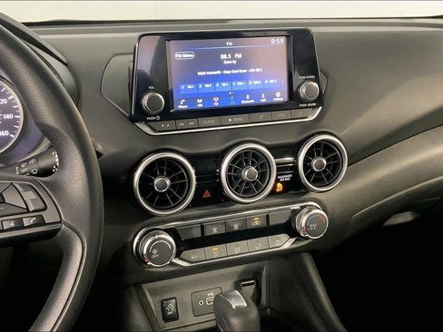 Used 2025 Nissan Sentra S FWD image 6