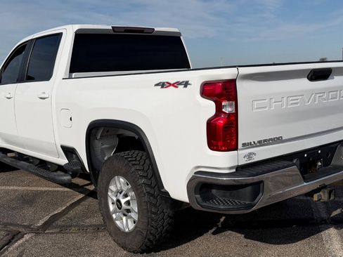Used 2020 Chevrolet Silverado 2500 LT AWD/4WD image 7