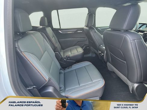 New 2026 GMC Acadia AT4 image 32