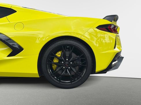 Used 2023 Chevrolet Corvette Stingray Preferred Cpe w/ Z51 Performance Package RWD image 15