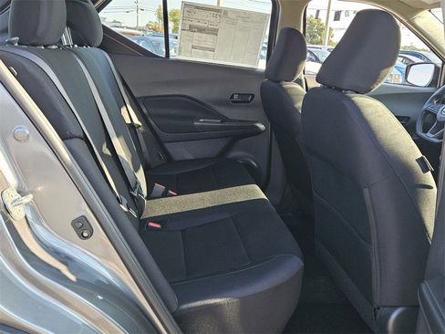 New 2025 Nissan Kicks Play S image 12
