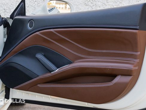 Used 2016 Ferrari California T image 30