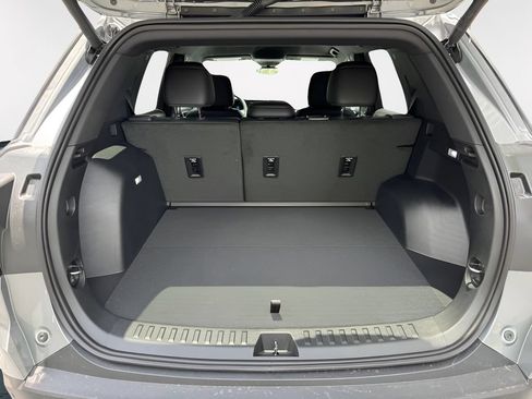 New 2027 GMC Terrain Elevation w/ Elevation Premium Package FWD image 6