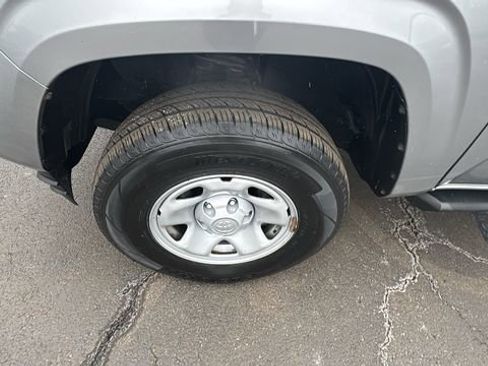 Used 2021 Toyota Tacoma SR image 40