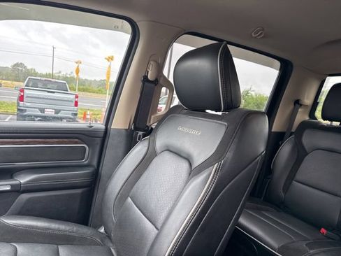 Used 2020 RAM 1500 Laramie AWD/4WD image 16