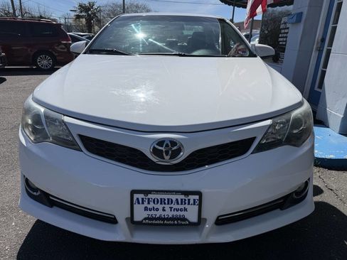 Used 2014 Toyota Camry SE image 9