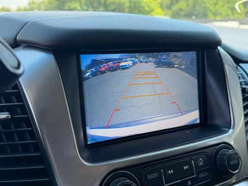 Used 2017 Chevrolet Suburban Premier AWD/4WD image 26