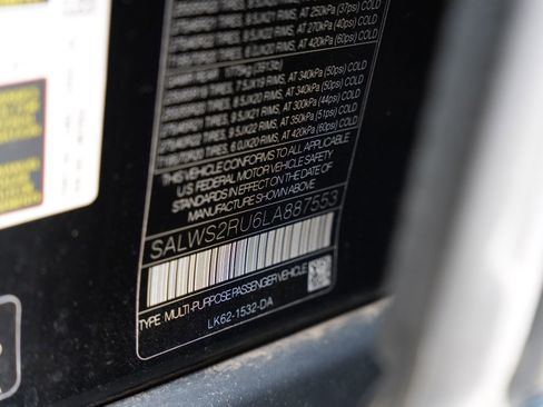 Used 2020 Land Rover Range Rover Sport HST image 30