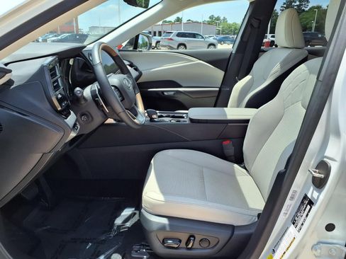 Used 2024 Lexus RX 350 Premium w/ Accessory Package (Z1) FWD image 17