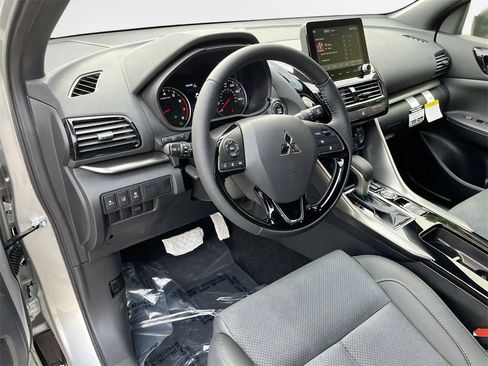New 2026 Mitsubishi Eclipse Cross Base image 9