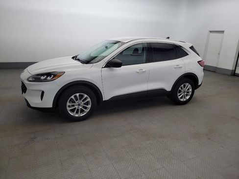 Used 2022 Ford Escape SE AWD/4WD image 2
