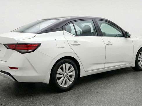 Used 2025 Nissan Sentra S FWD image 9