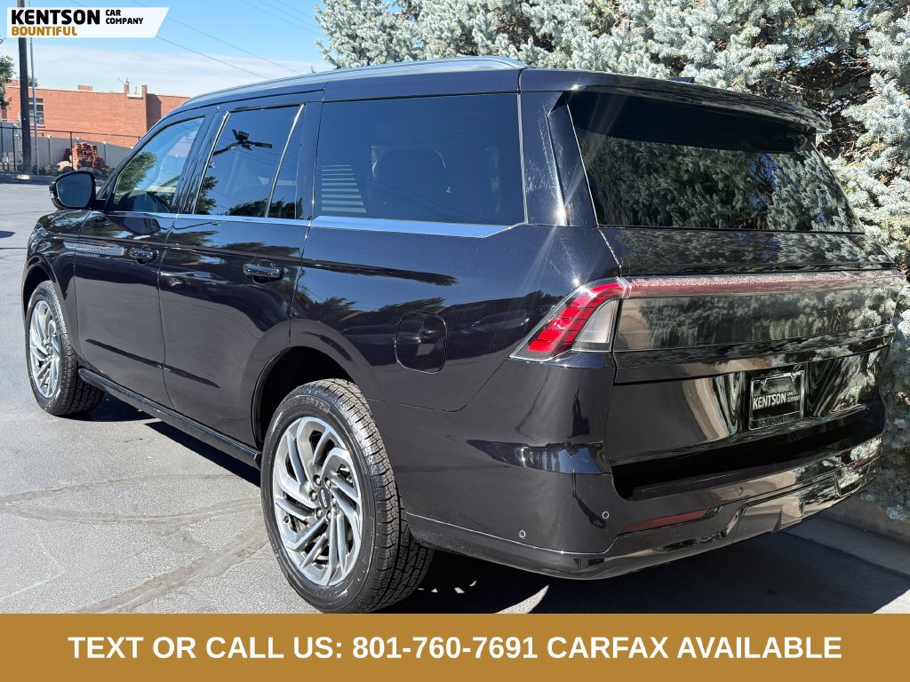 Used 2025 Lincoln Navigator Reserve AWD/4WD image 6