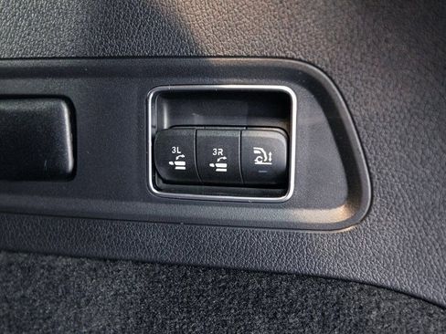 Certified 2026 Mercedes-Benz GLS 450 4MATIC image 36
