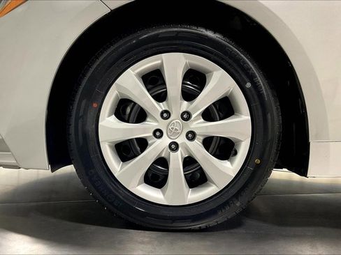 Certified 2024 Toyota Corolla LE image 10