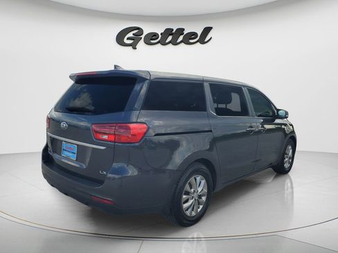 Used 2020 Kia Sedona LX FWD image 5