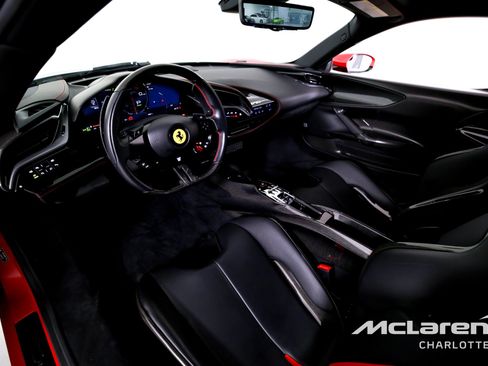 Used 2022 Ferrari SF90 Stradale image 11