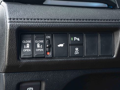 Used 2026 Honda Odyssey Elite image 40