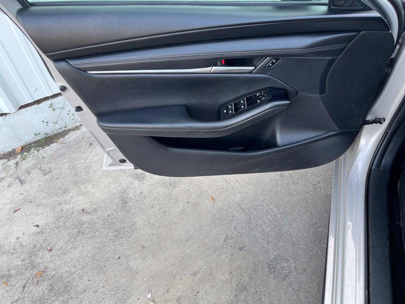 Used 2024 MAZDA MAZDA3 s FWD image 12